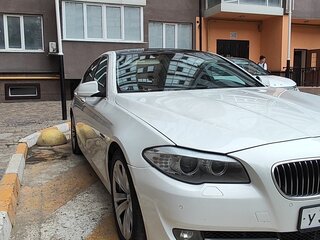 2012 BMW 5 серии 520i VI (F10/F11/F07), белый, 1680000 рублей, вид 4