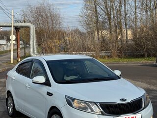 2012 Kia Rio 4-speed III, белый, 830000 рублей, вид 2