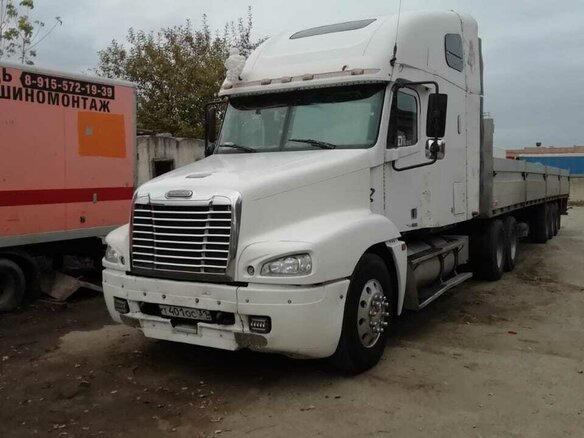 1998 Freightliner FLC, белый, 1200000 рублей - вид 9