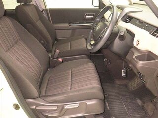 2020 Honda Freed+ II Рестайлинг, жёлтый, 1540000 рублей, вид 5