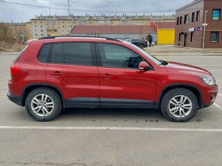 2012 Volkswagen Tiguan I Рестайлинг, красный, 1250000 рублей, вид 4