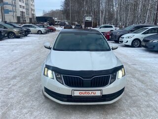 2017 Skoda Octavia III (A7) Рестайлинг, белый, 850000 рублей, вид 2