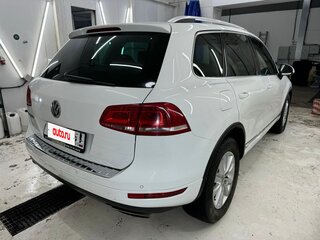2013 Volkswagen Touareg II, белый, 2100000 рублей, вид 4