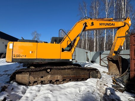 2011 Hyundai R250LC, 7500000 рублей, вид 1