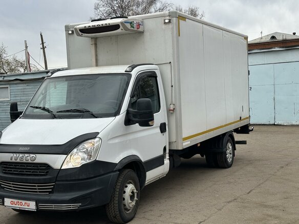 2013 Iveco Daily, белый, 2350000 рублей - вид 3