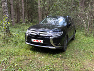 2015 Mitsubishi Outlander III Рестайлинг 2, чёрный, 1700000 рублей, вид 1
