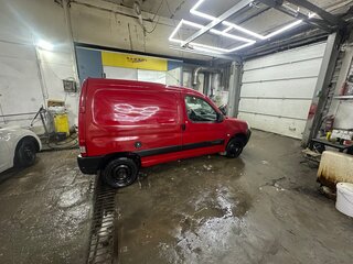 2011 Citroen Berlingo I Рестайлинг, красный, 370000 рублей, вид 4