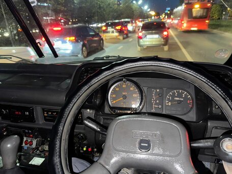 1999 Isuzu Elf (N-series), белый, 1150000 рублей, вид 5