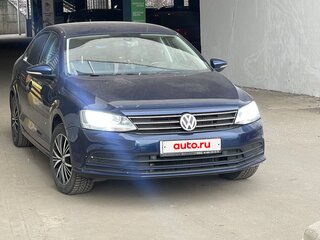 2016 Volkswagen Jetta VI Рестайлинг, синий, 1400000 рублей, вид 4