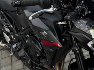 2020 Kawasaki Z 900, чёрный, 1050000 рублей, вид 4