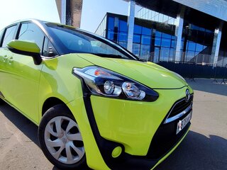 2018 Toyota Sienta II, зелёный, 1710000 рублей, вид 1