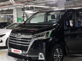 2021 Toyota Granvia II, чёрный, 8400000 рублей, вид 2