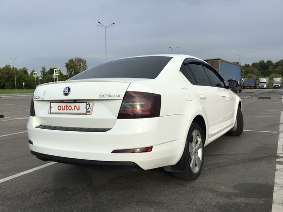 2015 Skoda Octavia III (A7), белый, 990000 рублей - вид 11