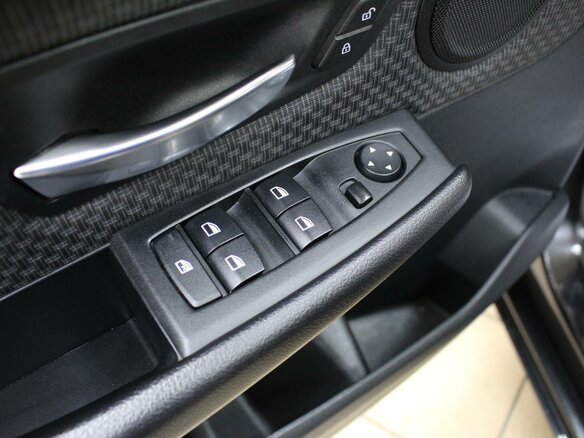 2015 BMW 2 серии Active Tourer 216d F45, чёрный - вид 10