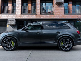 2017 Audi Q7 II (4M), серый, 4800000 рублей, вид 5