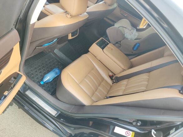 2015 Lexus ES 250 VI Рестайлинг, чёрный, 2500000 рублей - вид 9