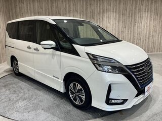 2019 Nissan Serena S-Hybrid V (C27), белый, 1750000 рублей, вид 1