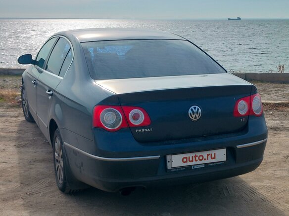 2008 Volkswagen Passat B6, синий, 750000 рублей - вид 1