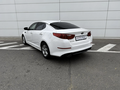 2015 Kia Optima III Рестайлинг, белый, 1390000 рублей - вид 6