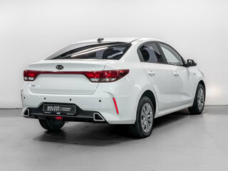 2021 Kia Rio IV Рестайлинг, белый, 1710000 рублей, вид 5