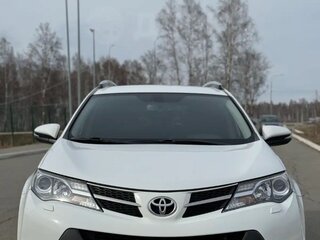 2014 Toyota RAV4 IV (XA40), белый, 1900000 рублей, вид 4