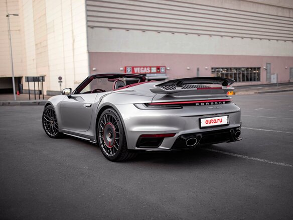 2020 Porsche 911 Turbo S VIII (992), серый - вид 2