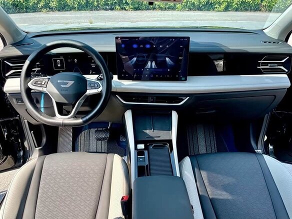 2025 Jetta VS8, серый, 1370000 рублей - вид 11
