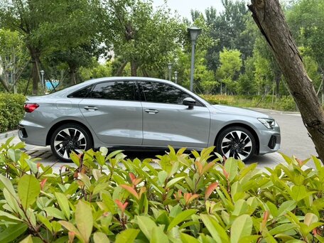 2022 Audi A3 35 TFSI IV (8Y), серый, 1910000 рублей, вид 4