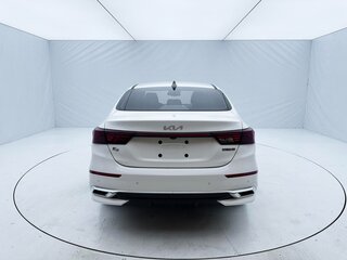 2023 Kia K3 II (China Market) Рестайлинг, белый, 1300000 рублей, вид 5