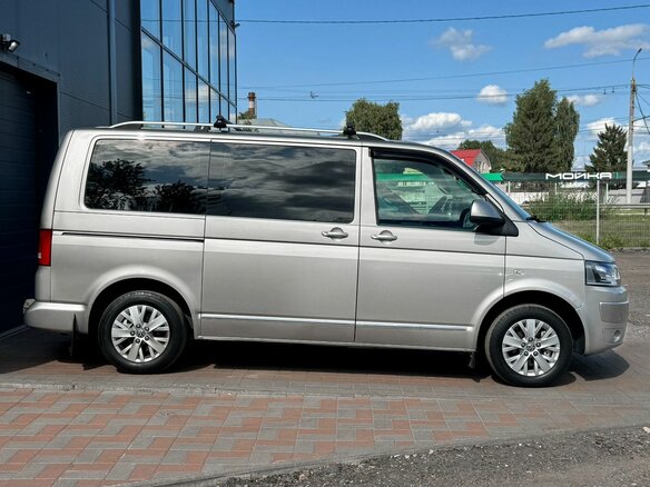 2013 Volkswagen Multivan T5 Рестайлинг, серый, 2739000 рублей - вид 3