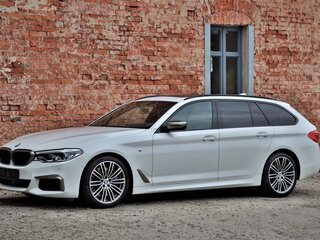 2019 BMW 5 серии M550d xDrive VII (G30/G31/G38), белый, 4600000 рублей, вид 2