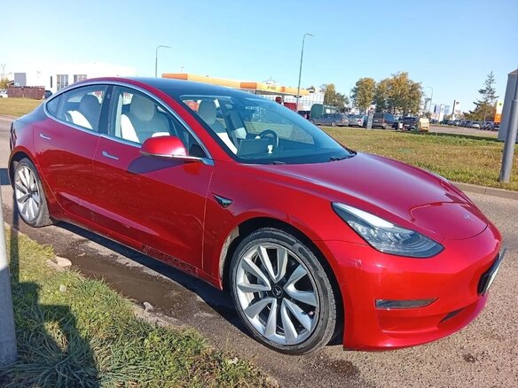 2018 Tesla Model 3 Performance I, красный, 1400000 рублей - вид 13
