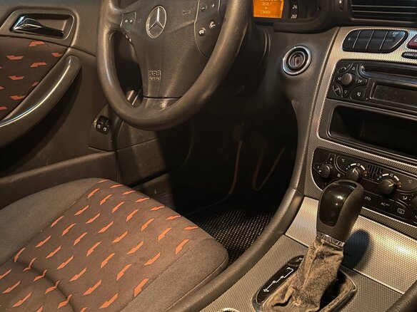 2003 Mercedes-Benz C-Класс 180 II (W203), красный, 600000 рублей - вид 12