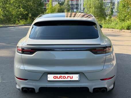 2022 Porsche Cayenne III, серый, 8350000 рублей, вид 3