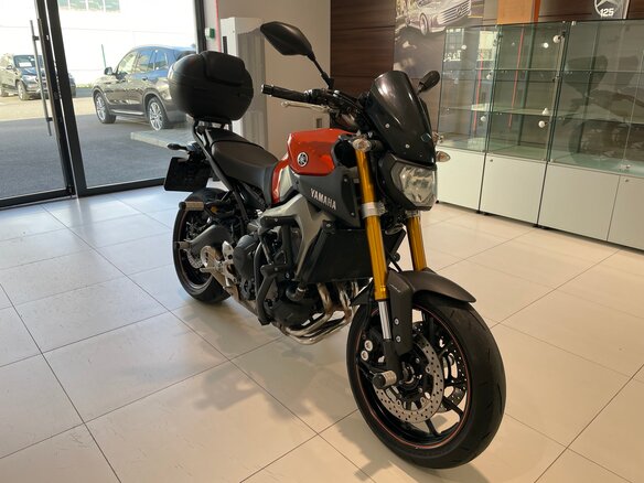 2014 Yamaha MT-09 (FZ-09), оранжевый, 650000 рублей - вид 6