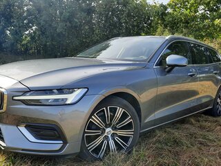 2019 Volvo V60 II, серый, 2600000 рублей, вид 1