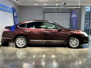 2011 Nissan Teana II (J32) Рестайлинг, красный, 960000 рублей, вид 4