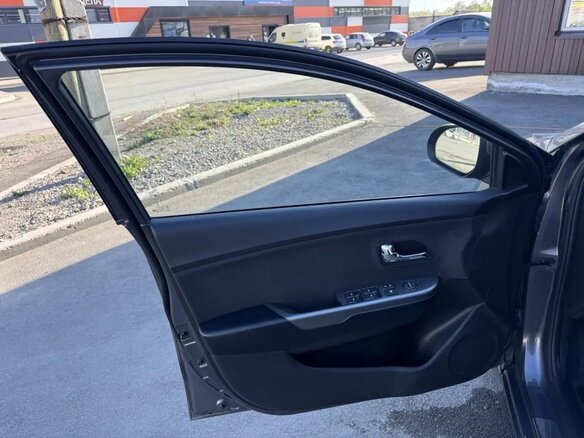 2014 Kia Rio 6-speed III, серый, 1300000 рублей - вид 13