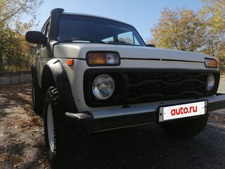 1997 Lada (ВАЗ) 2121 (4x4) I Рестайлинг, белый, 400000 рублей, вид 2
