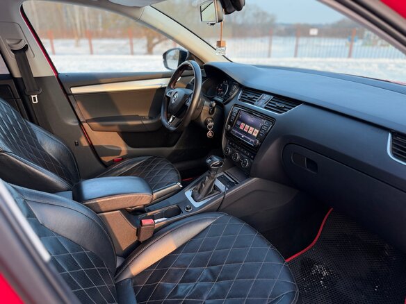 2014 Skoda Octavia III (A7), красный, 1400000 рублей - вид 8