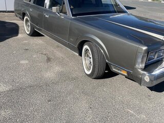 1987 Lincoln Town Car I, серый, 1800000 рублей, вид 4