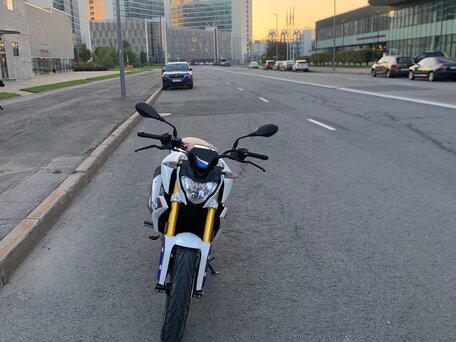 2017 BMW G 310 R, белый, 500000 рублей, вид 1