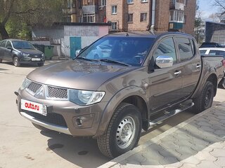 2012 Mitsubishi L200 IV, коричневый, 1560000 рублей, вид 2