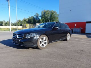2018 Mercedes-Benz E-Класс 220 d V (W213, S213, C238), чёрный, 3200000 рублей, вид 1