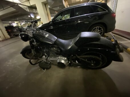 2010 Harley-Davidson Fat Boy, чёрный, 1200000 рублей, вид 3
