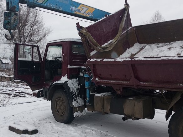 1990 КамАЗ 43118, красный, 2500000 рублей - вид 9