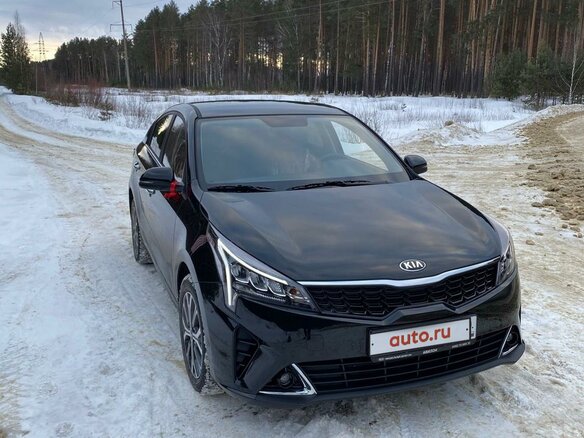 2021 Kia Rio IV Рестайлинг, чёрный