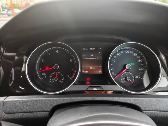 2014 Volkswagen Golf VII, белый, 1370000 рублей - вид 10