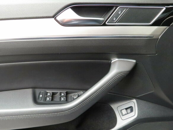 2017 Volkswagen Passat B8, чёрный - вид 23
