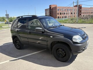 2018 Chevrolet Niva I Рестайлинг, чёрный, 649000 рублей, вид 2